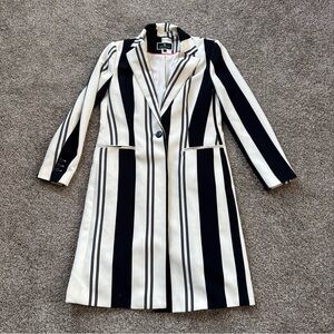Melanie Lyne Women’s 6 Black & Ivory Stripe Long Coat GUC Multiple Stains